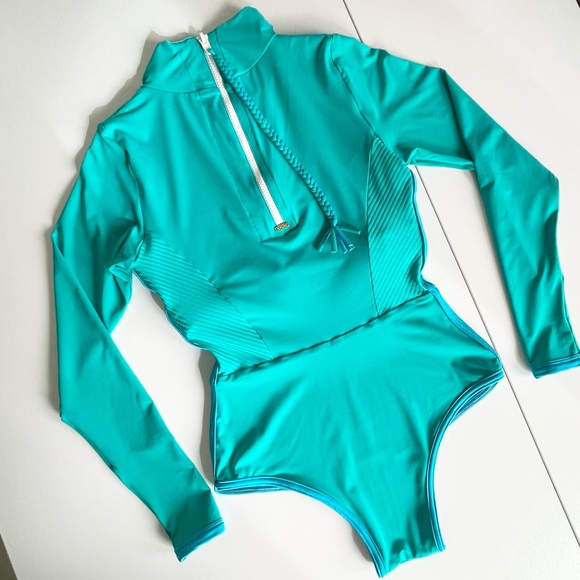 Dkoko Surface One Piece Surf Suit - Size Small - Like New - Picture 7 of 12